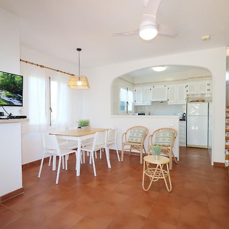 Villa LAS MARINAS - 4, con piscina privada y a 5 minutos de la playa Arenal d'en Castell Exterior foto
