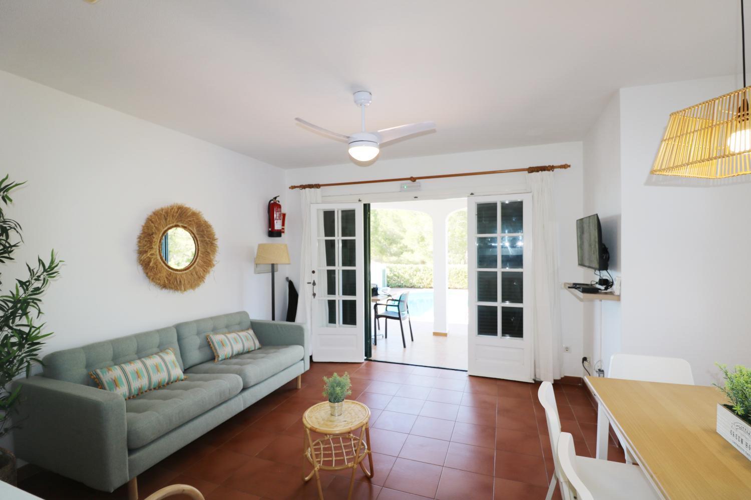 Villa LAS MARINAS - 4, con piscina privada y a 5 minutos de la playa Arenal d'en Castell Exterior foto